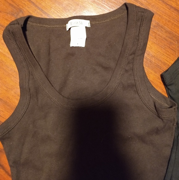 Tank top mix bundle of 2 - Picture 2 of 4